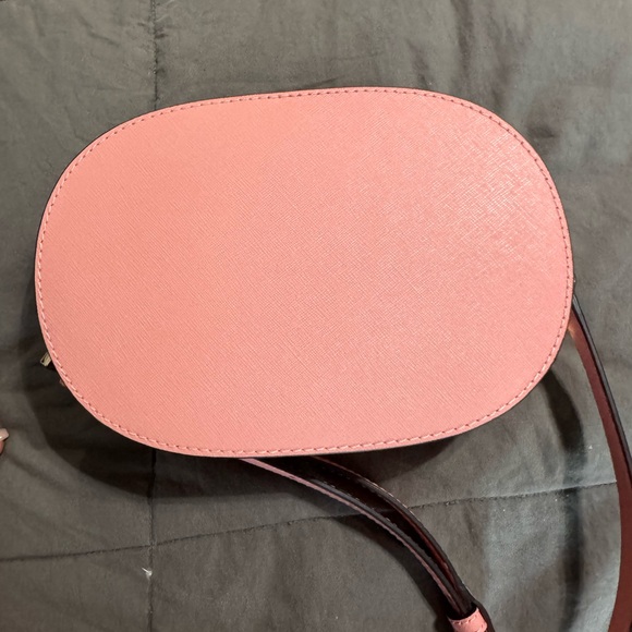 MICHAEL KORS Jet Set Travel Medium Saffiano Leather Crossbody Bag Primrose NWT - Picture 4 of 4